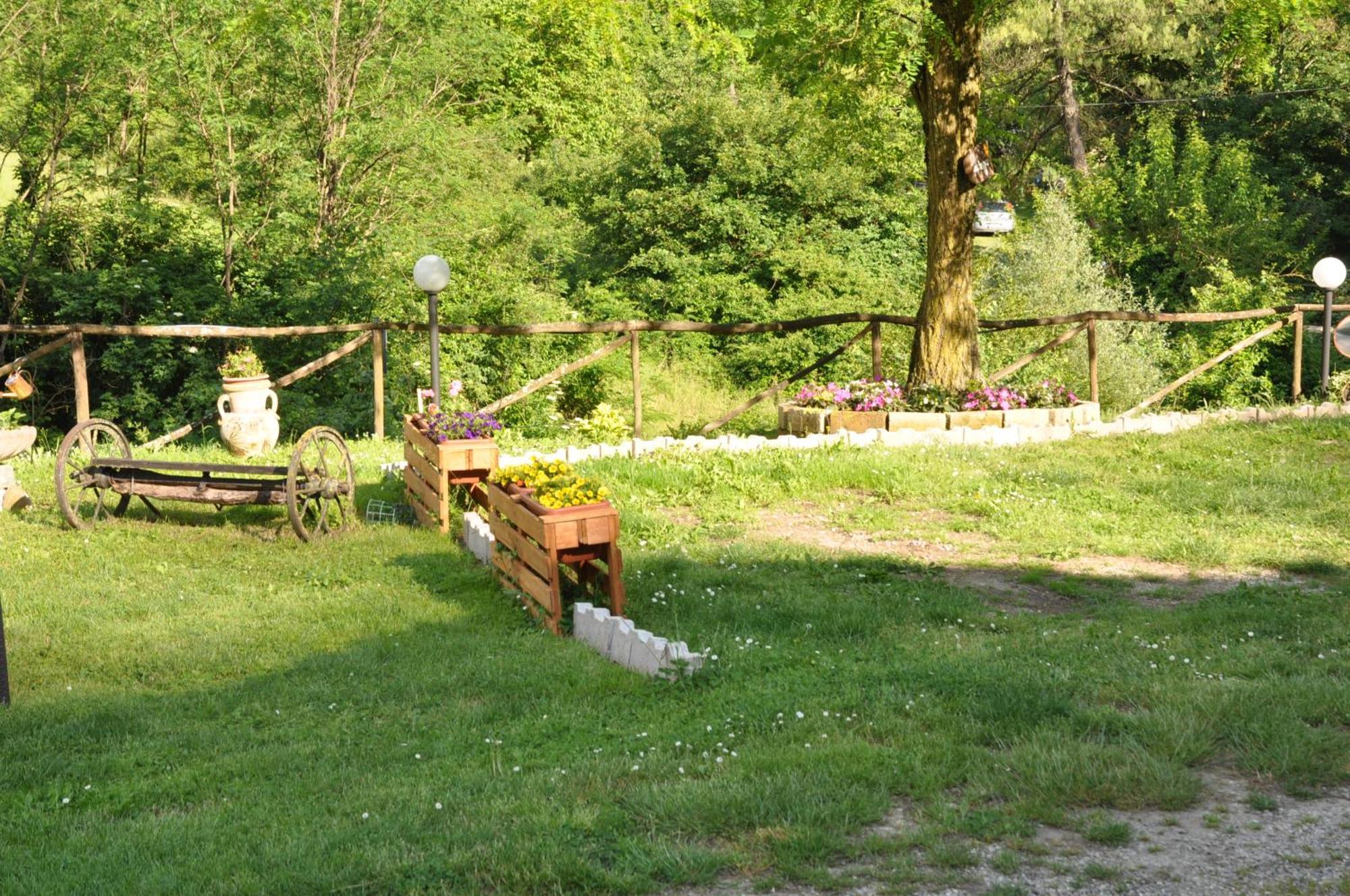 Locanda Di Alberi Borgo San Lorenzo Exterior foto