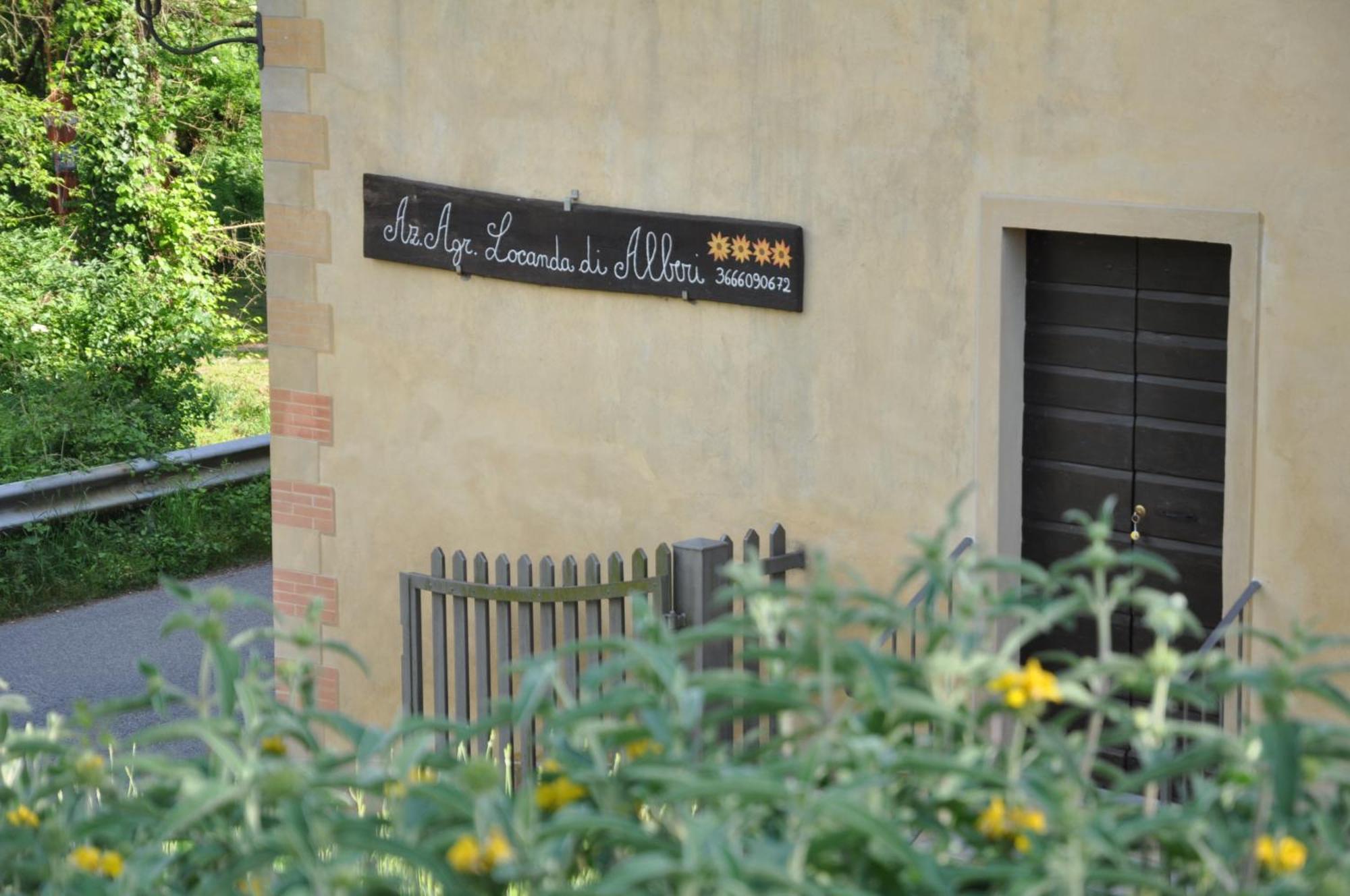 Locanda Di Alberi Borgo San Lorenzo Exterior foto